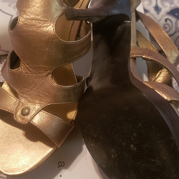 Guess gold strap gladiator type heels - Picture 3 of 3